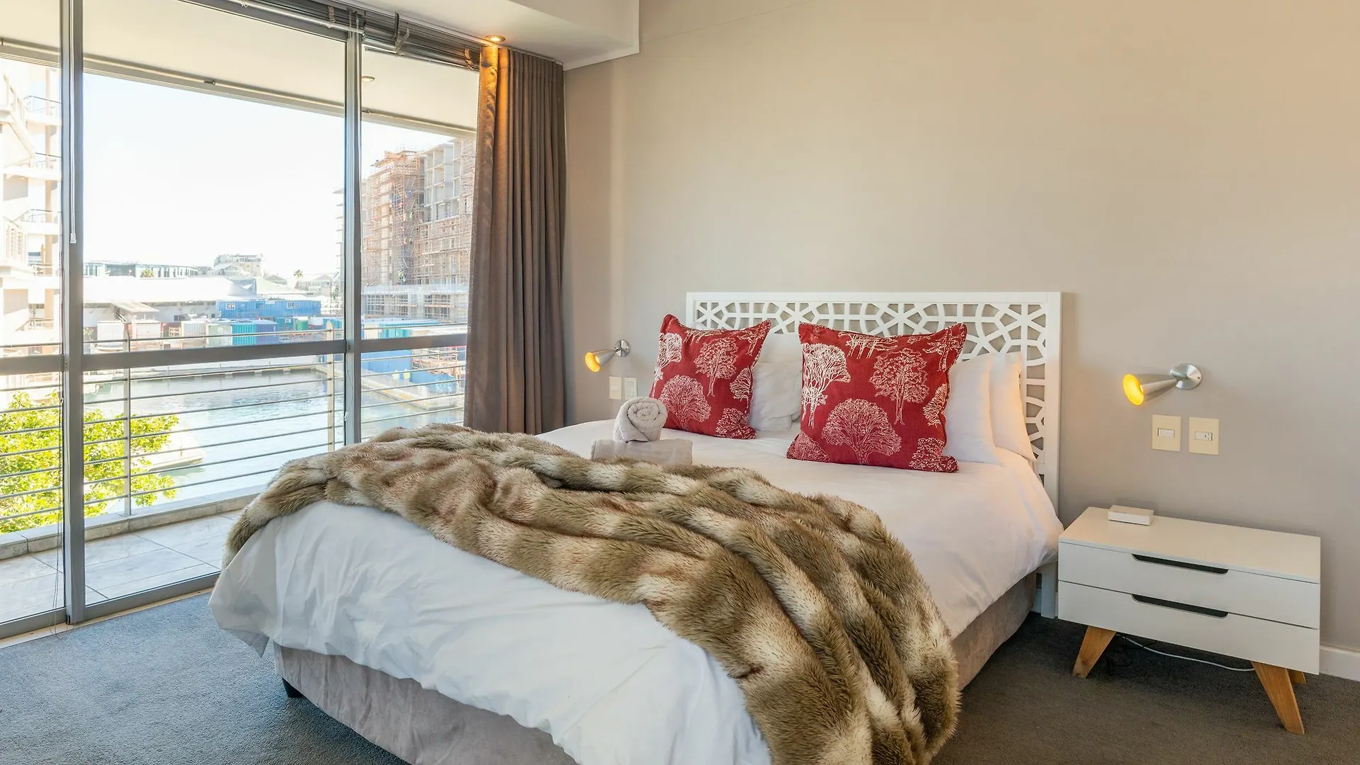 Harbour Bridge Ivory Suite Cape Town 0*,  South Africa